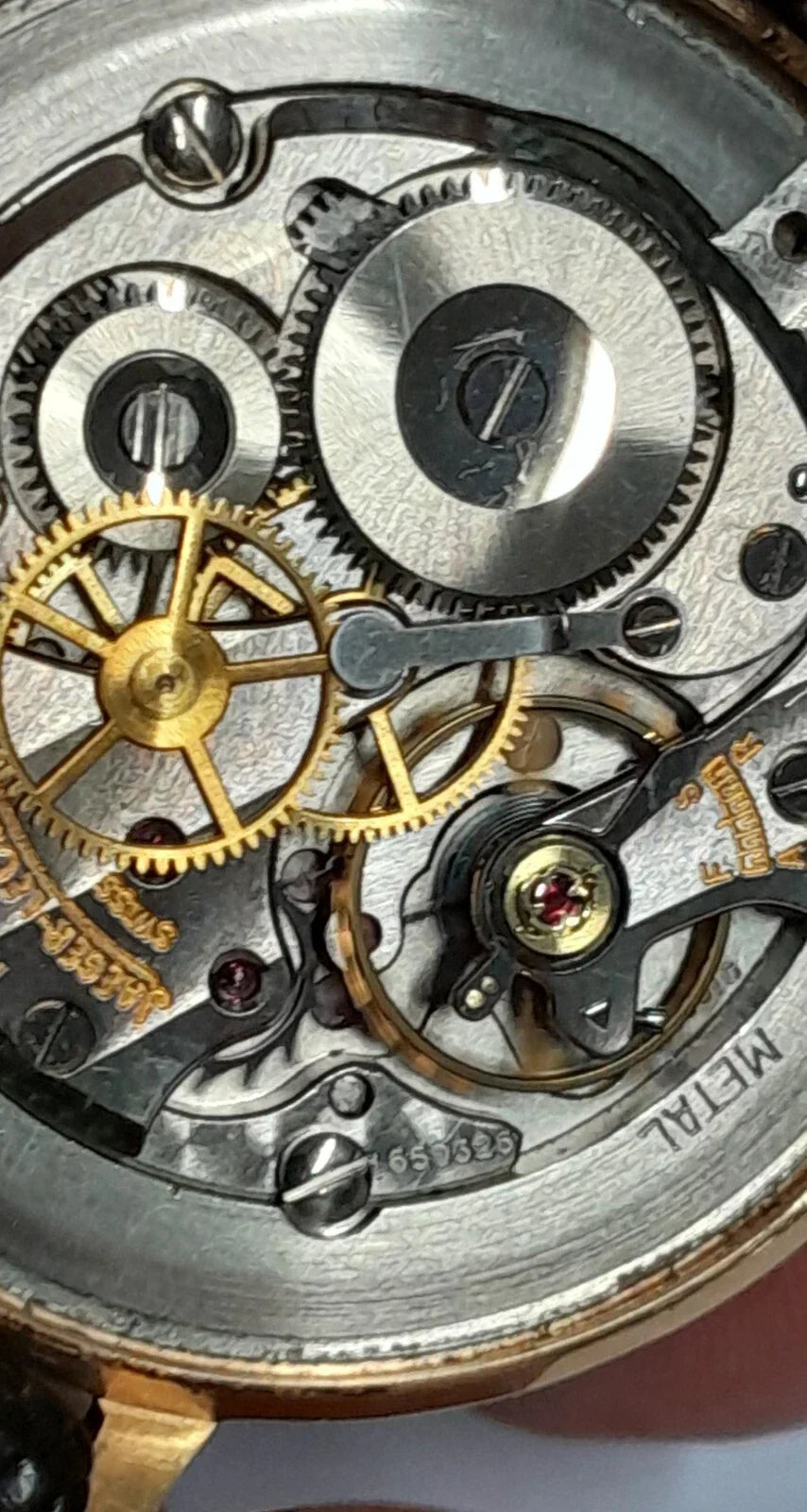 Montre Jaeger LeCoultre K800/C 18 carats 1960