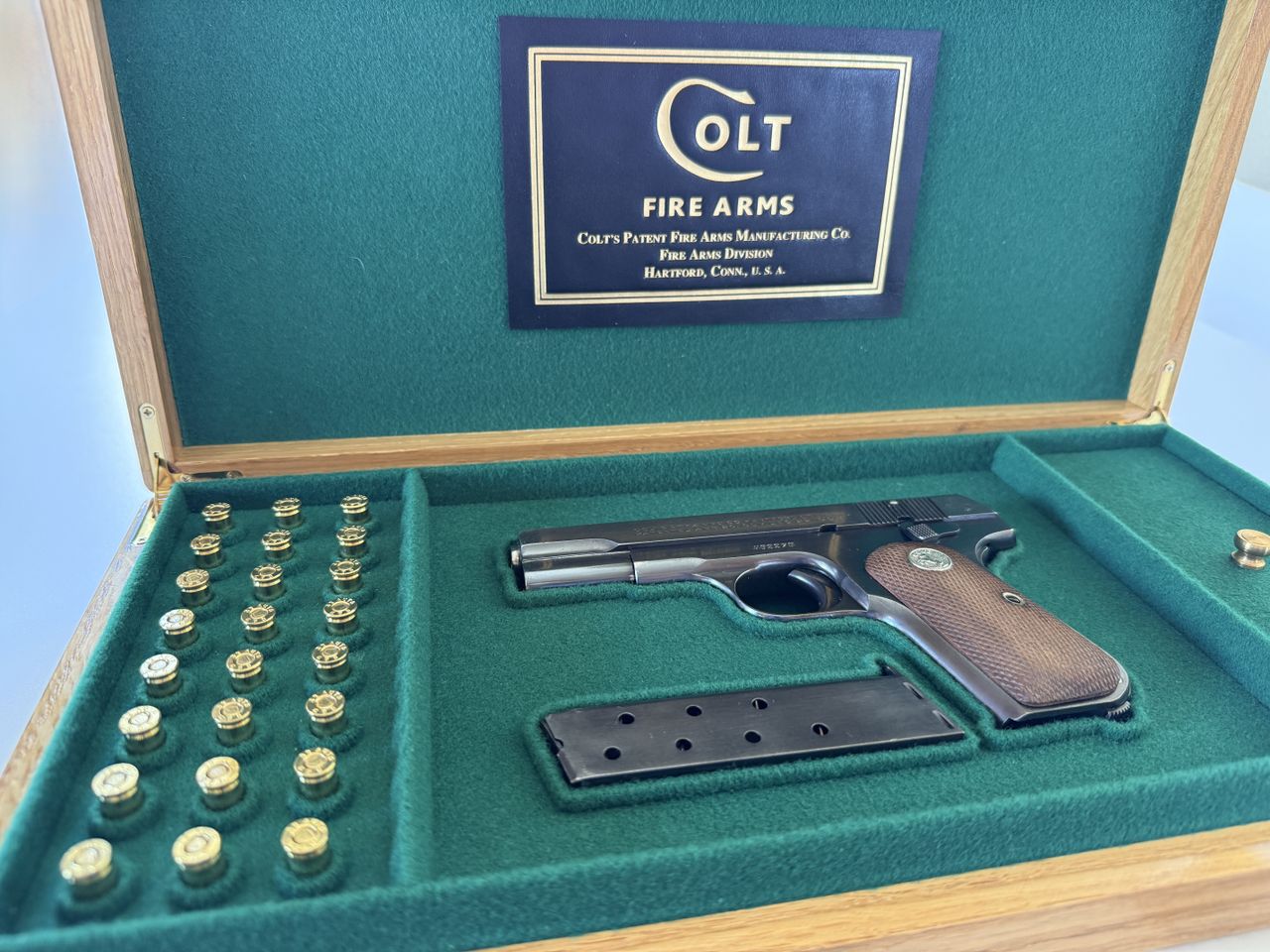 Magnifique coffret Colt Modèle 1903 32 ACP