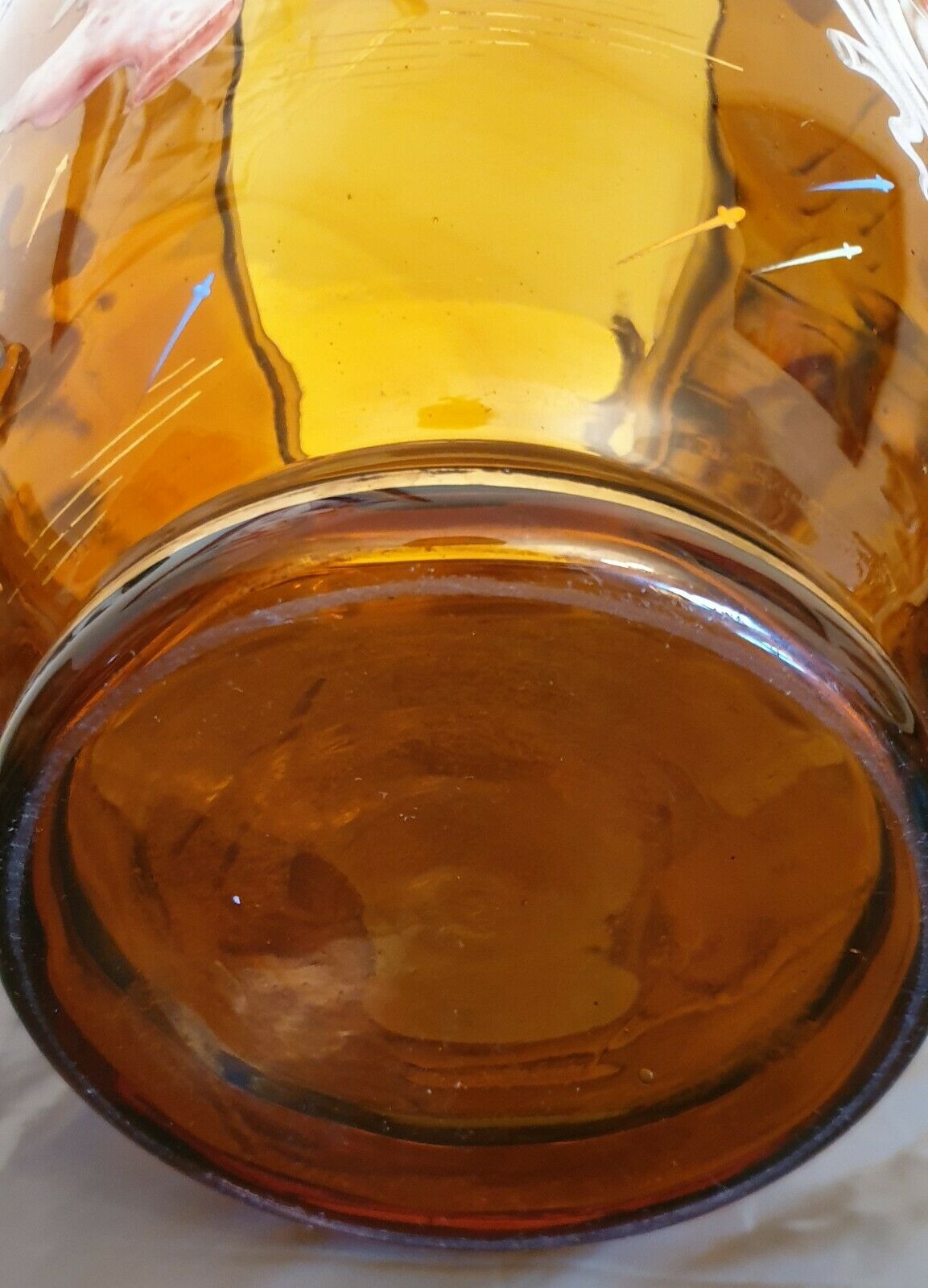 Vase cylindrique en verre émaillé