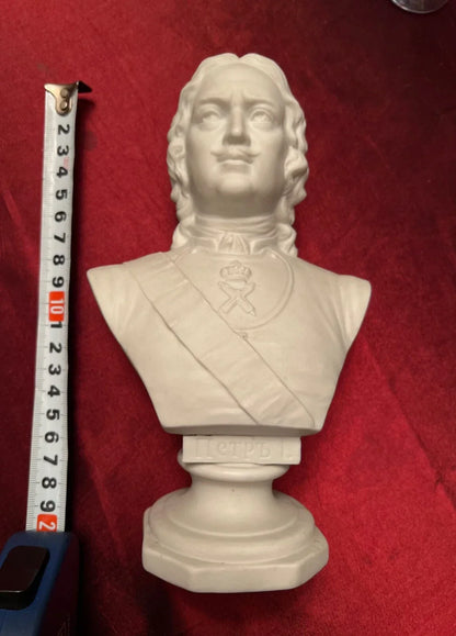 Statuette buste de Pierre Ier biscuit Empire russe