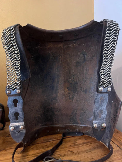 Ancien cuirasse de cuirassier de la garde impériale