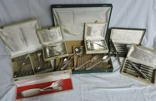 BELLE MENAGERE EN METAL ARGENTE CHRISTOFLE