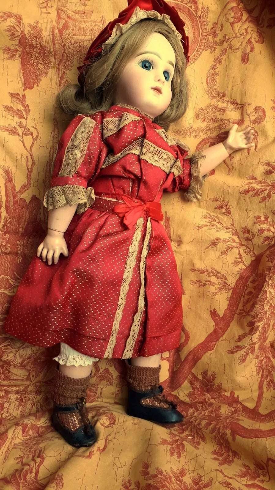 Poupée porcelaine intacte JUMEAU