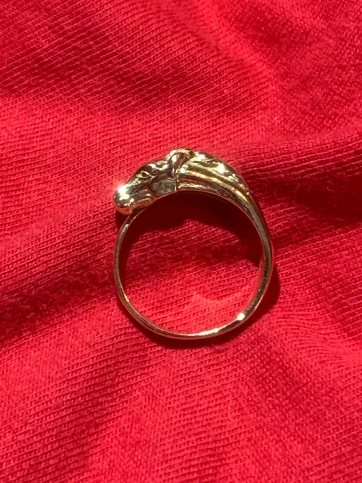 Magnifique bague en or jaune 18 carats