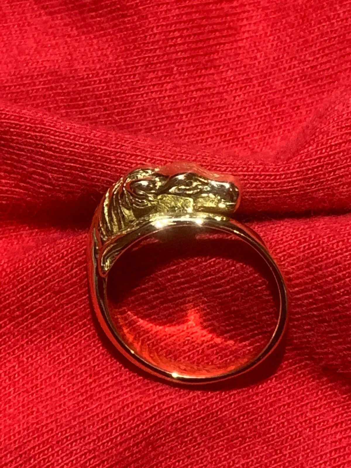 Magnifique bague en or jaune 18 carats