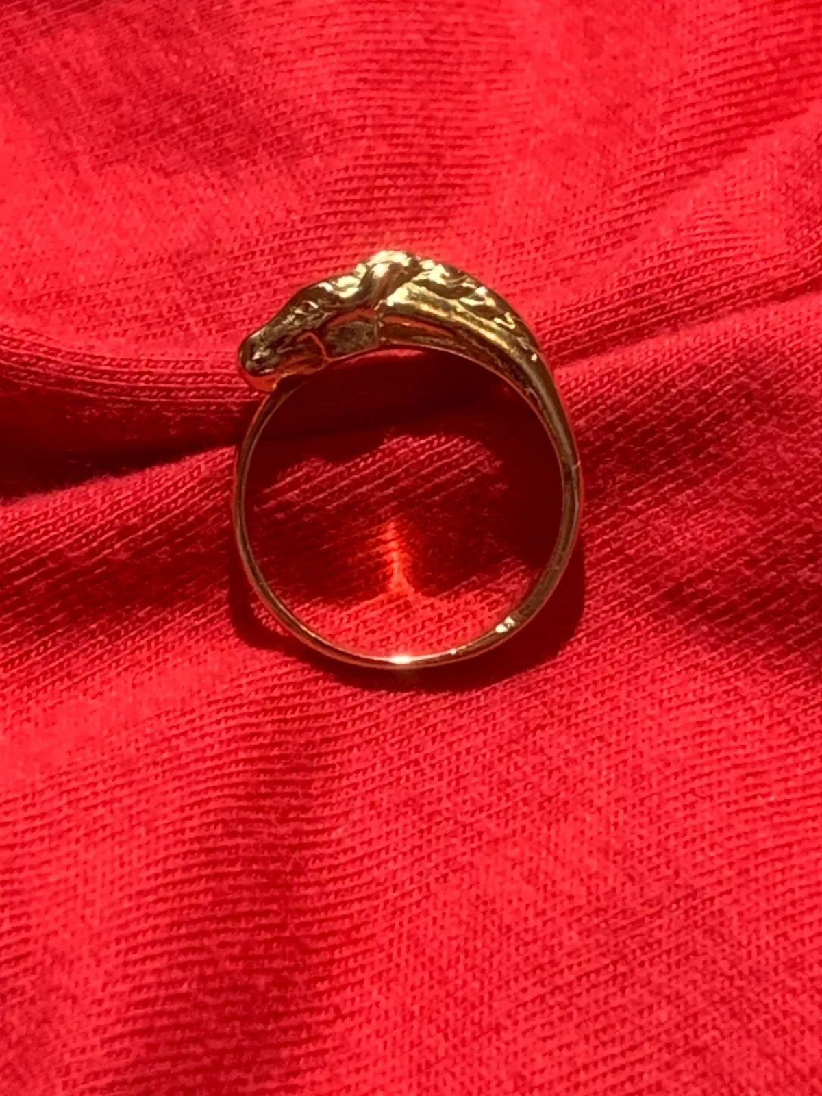 Magnifique bague en or jaune 18 carats