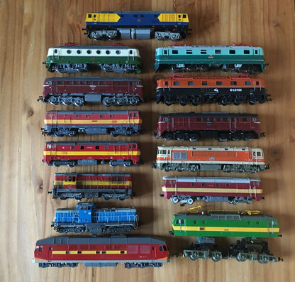Lot de 14 locomotives CSD – Échelle HO (1/87)