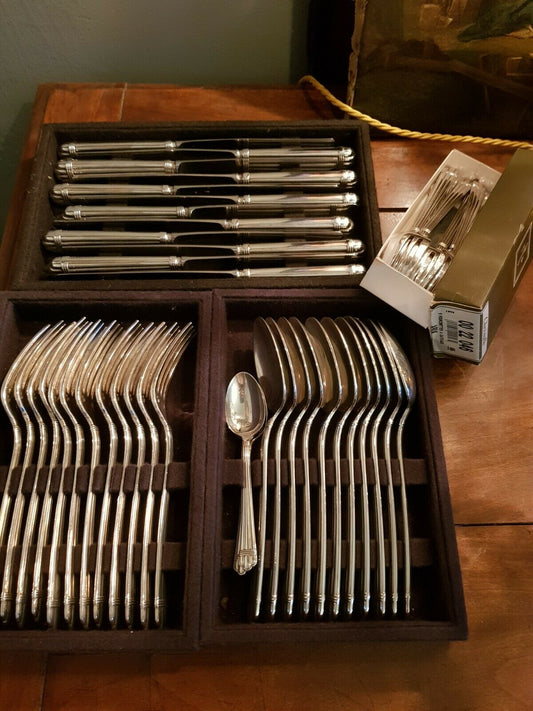 Ménagère Christofle 46 pièces en métal argenté