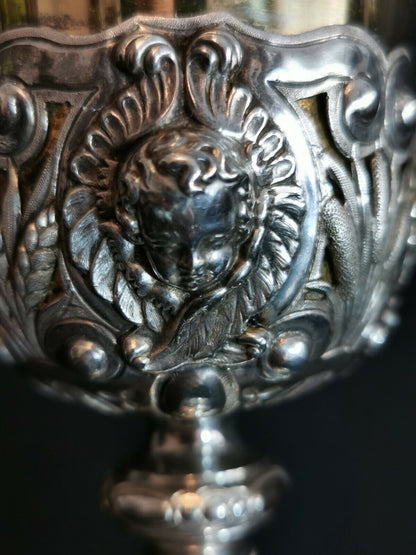 Ancien calice en argent massif et vermeil