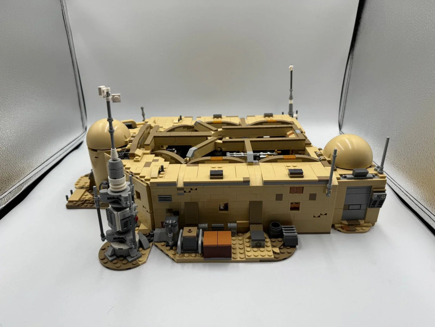 LEGO Star Wars Mos Eisley Cantina 75290