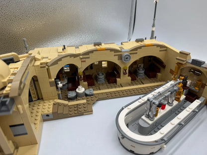 LEGO Star Wars Mos Eisley Cantina 75290