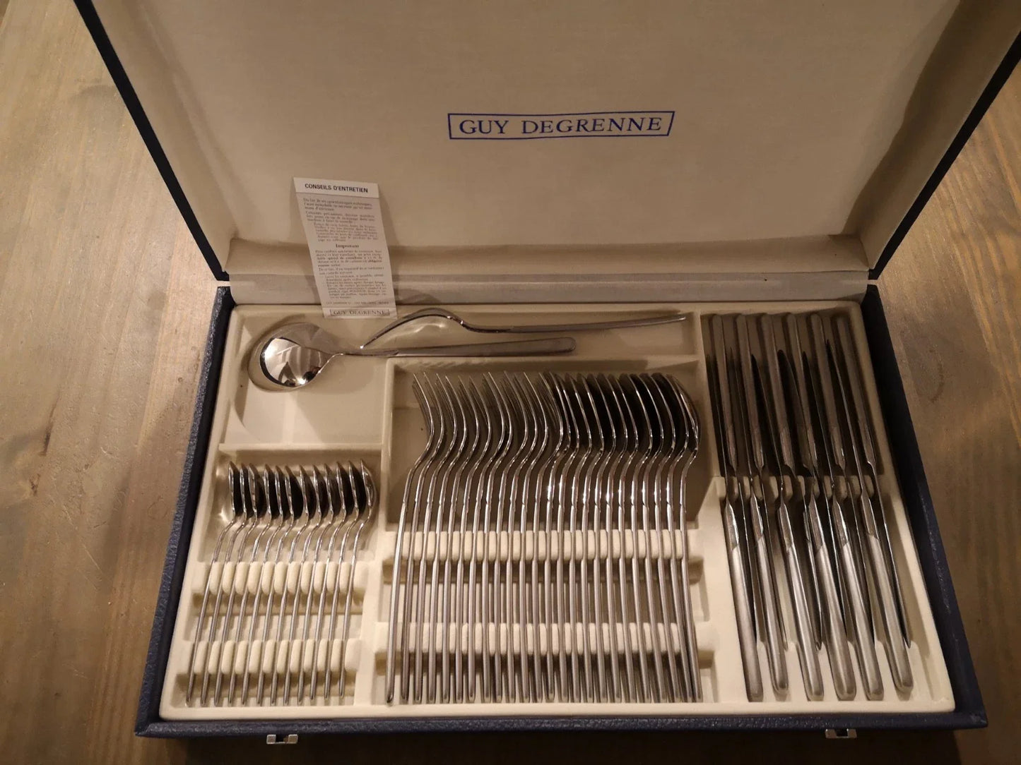 Ménagère 51 pièces Opus – Guy Degrenne – Inox 18/10