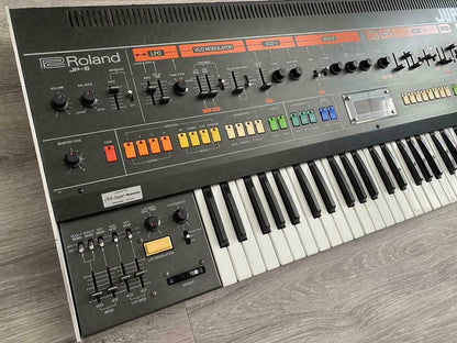 Synthétiseur Roland Jupiter 8