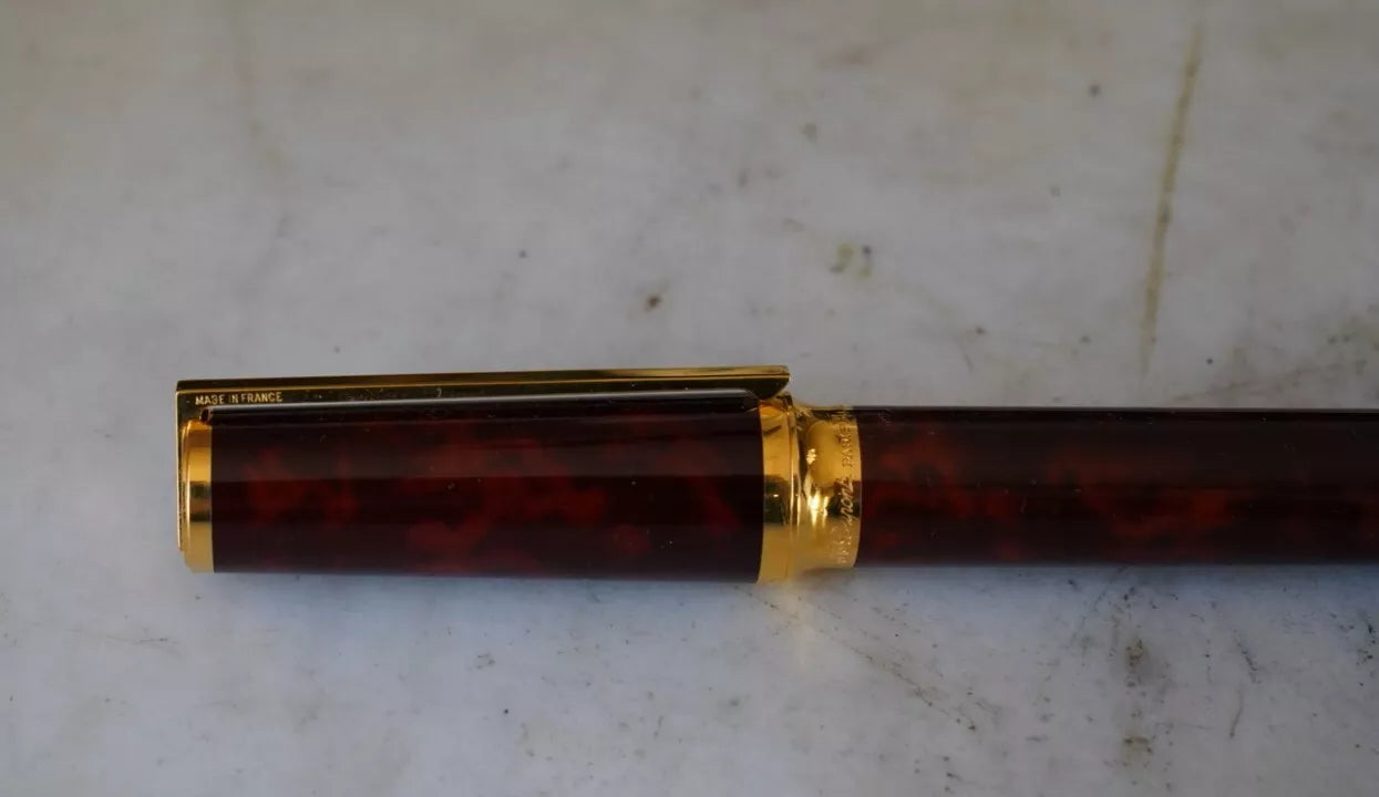 GRAND STYLO PLUME S.T. DUPONT MONTPARNASSE XL OR 18K