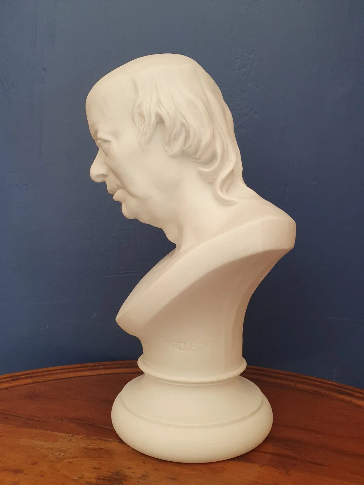 Buste en biscuit de Pierre Jean de Béranger