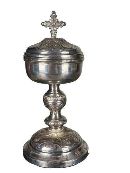 Ciboire en argent massif du XIXe siècle