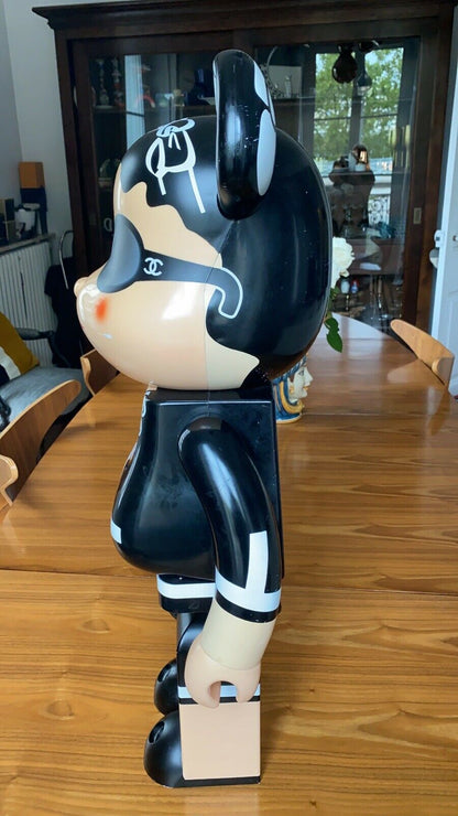 Figurine bearbrick CHANEL