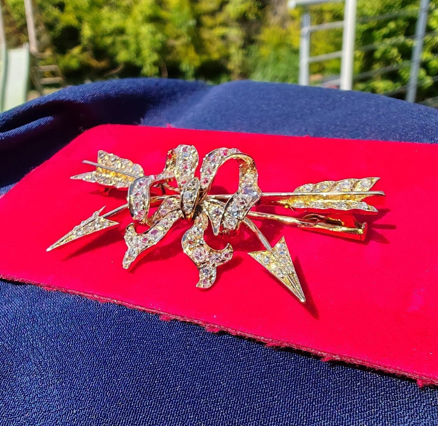 Ancienne broche pendentif en or et diamants