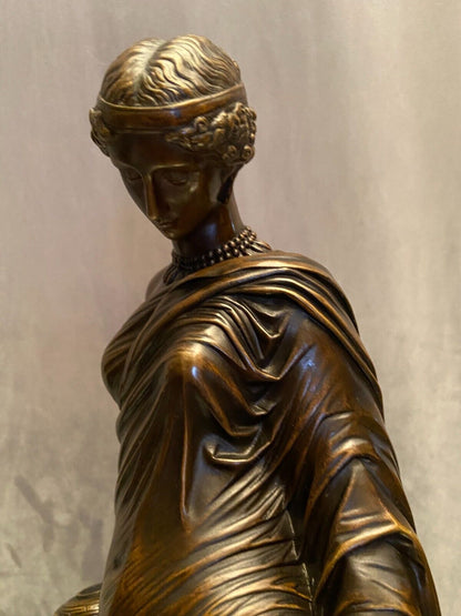 Superbe  sculpture XIXe Sapho debout  Bronze patiné daté 1848