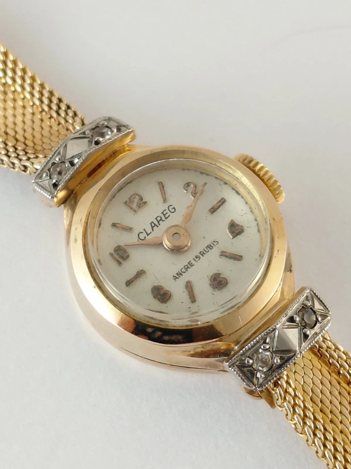 Montre de dame en or 18 carats massif