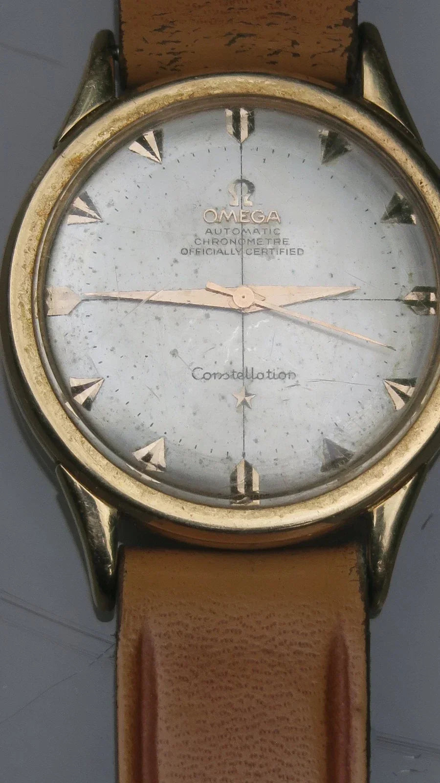 MONTRE OMEGA CONSTELLATION AUTOMATIQUE OR 18 K