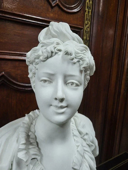 GRAND BUSTE EN BISCUIT DE FEMME