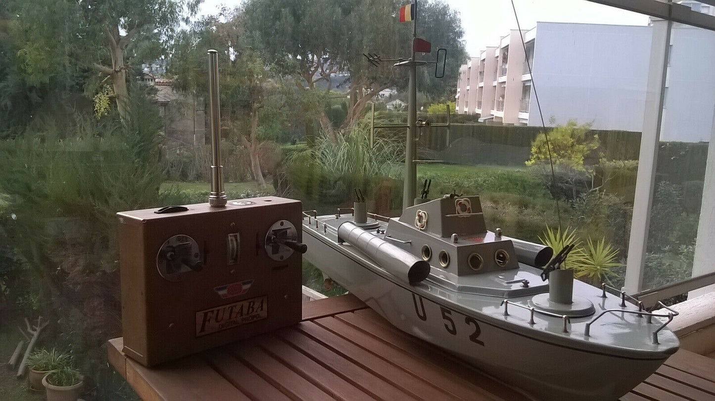 Superbe bateau vedette GIL U 52