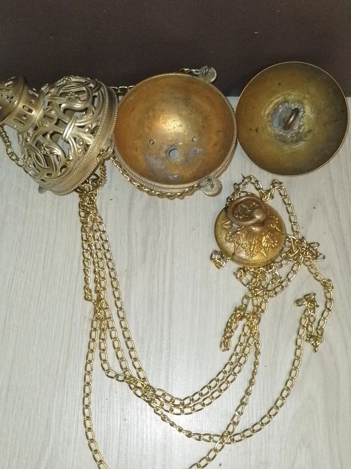 Ancien encensoir style gothique