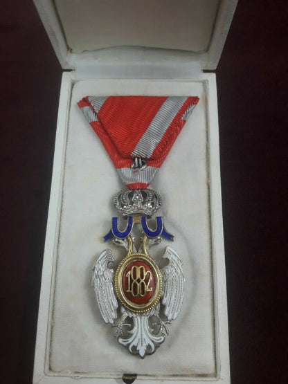 Médaille décoration Ordre Aigle Blanc Serbie