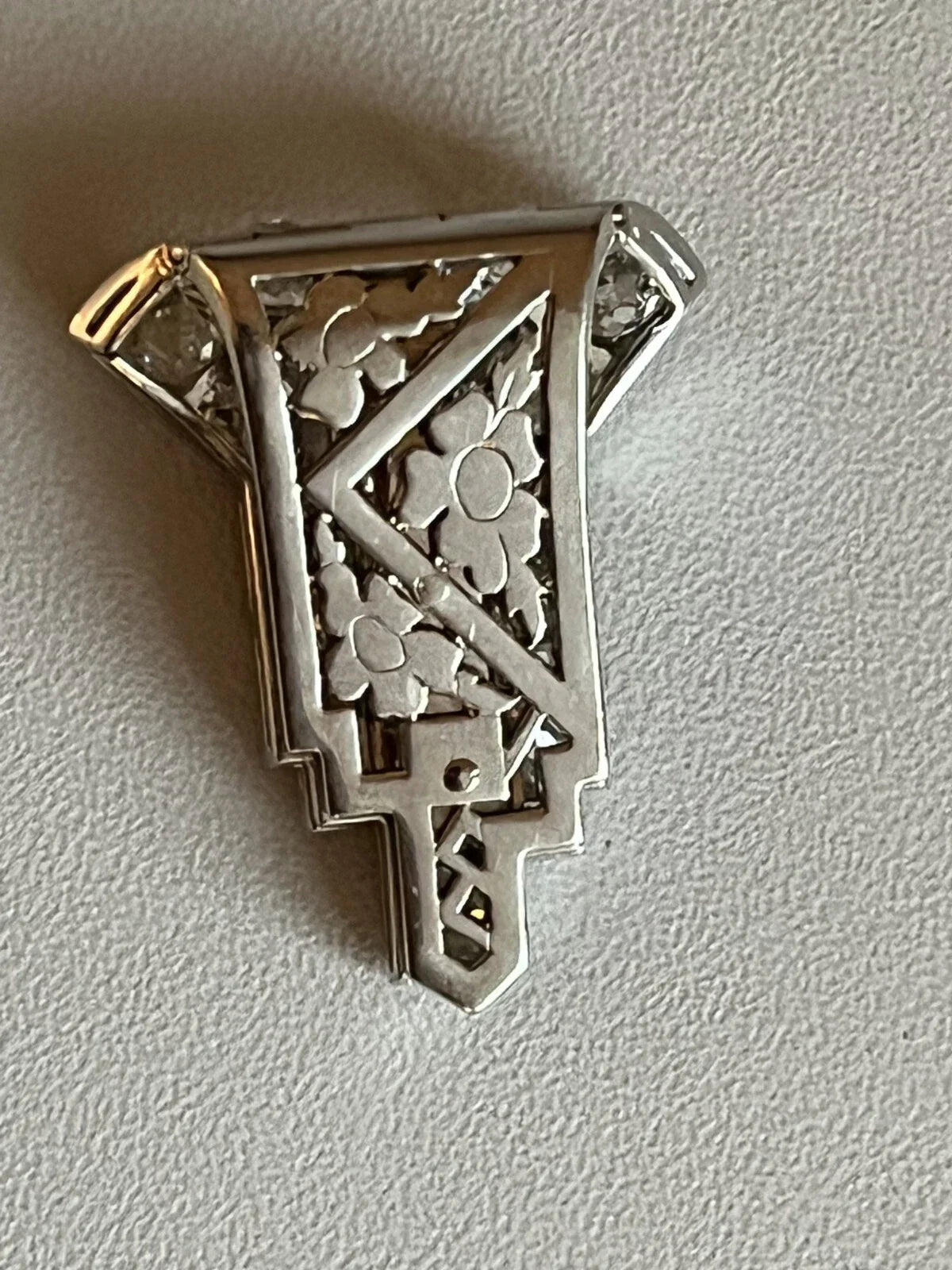 Broche clip Art Déco en diamants – 2,40 ct