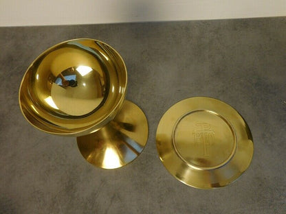 COFFRET CALICE ET PATENE EN VERMEIL