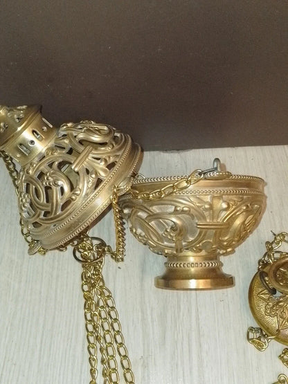 Ancien encensoir style gothique
