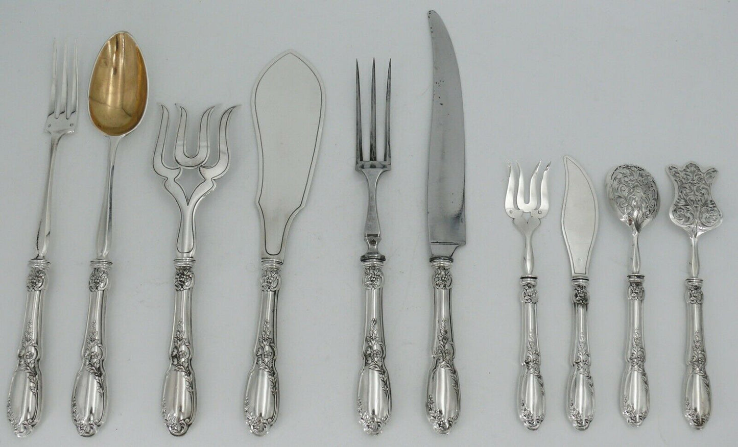 Coffret de 10 pièces de service argent massif Minerve