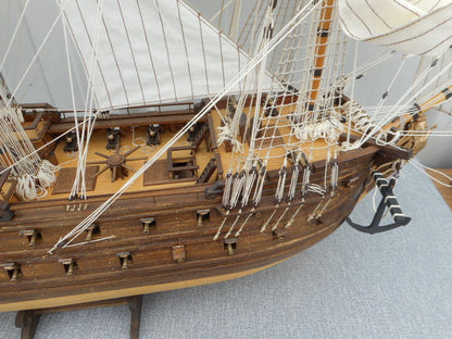 GRANDE MAQUETTE DE BATEAU "VOILIER EPOQUE 1970-1980 EN BOIS