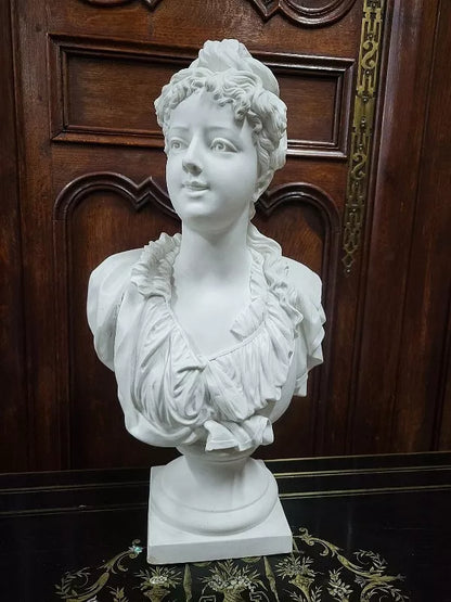 GRAND BUSTE EN BISCUIT DE FEMME