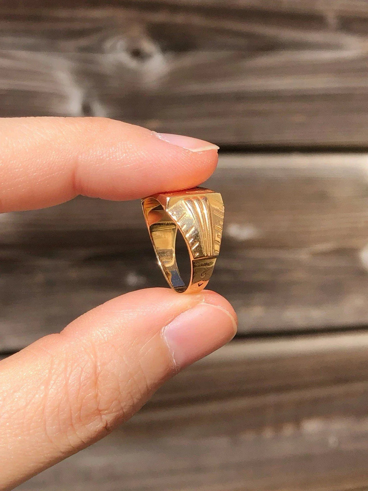 Bague chevalière en or 18 carats