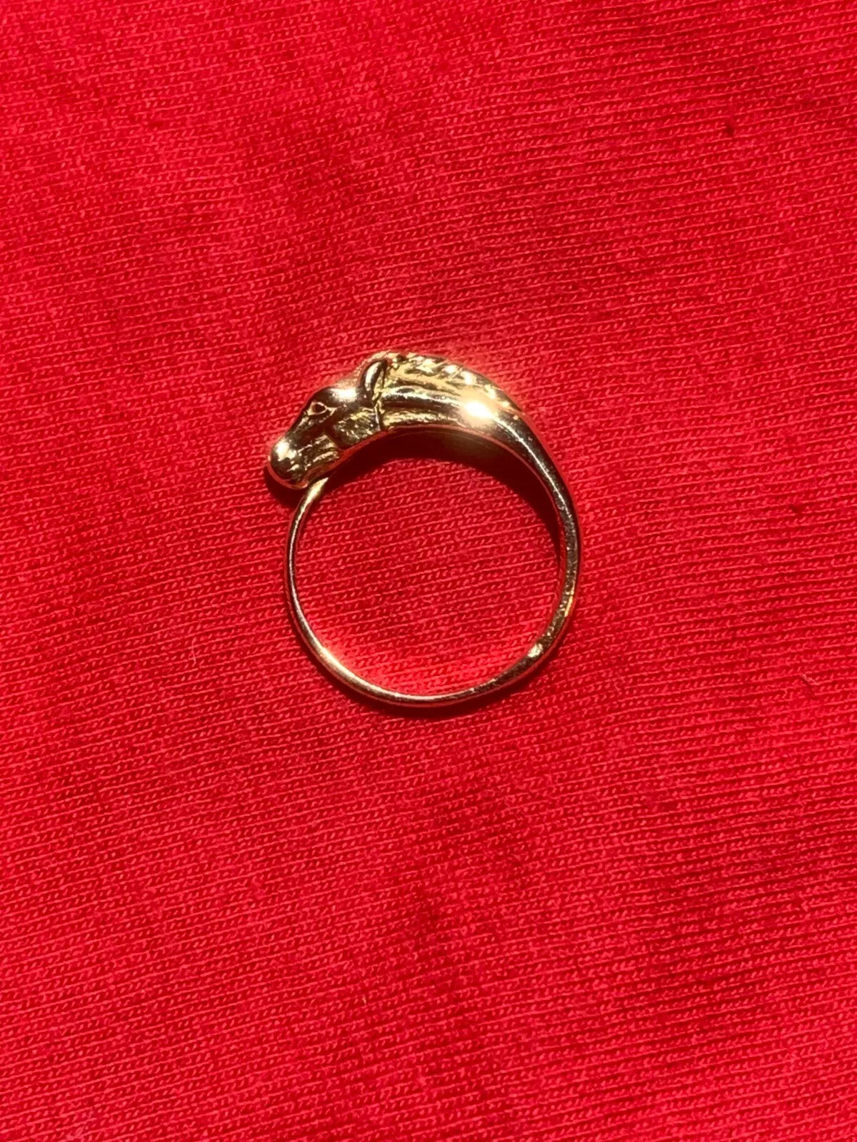 Magnifique bague en or jaune 18 carats