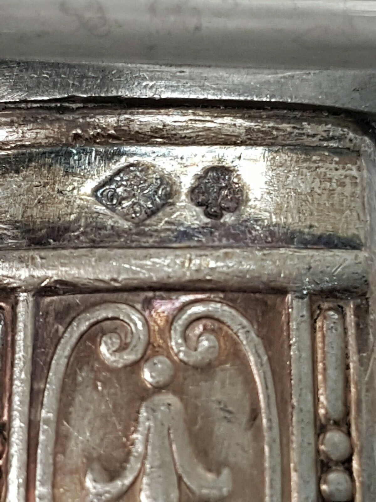 Série de 12 couteaux de table argent