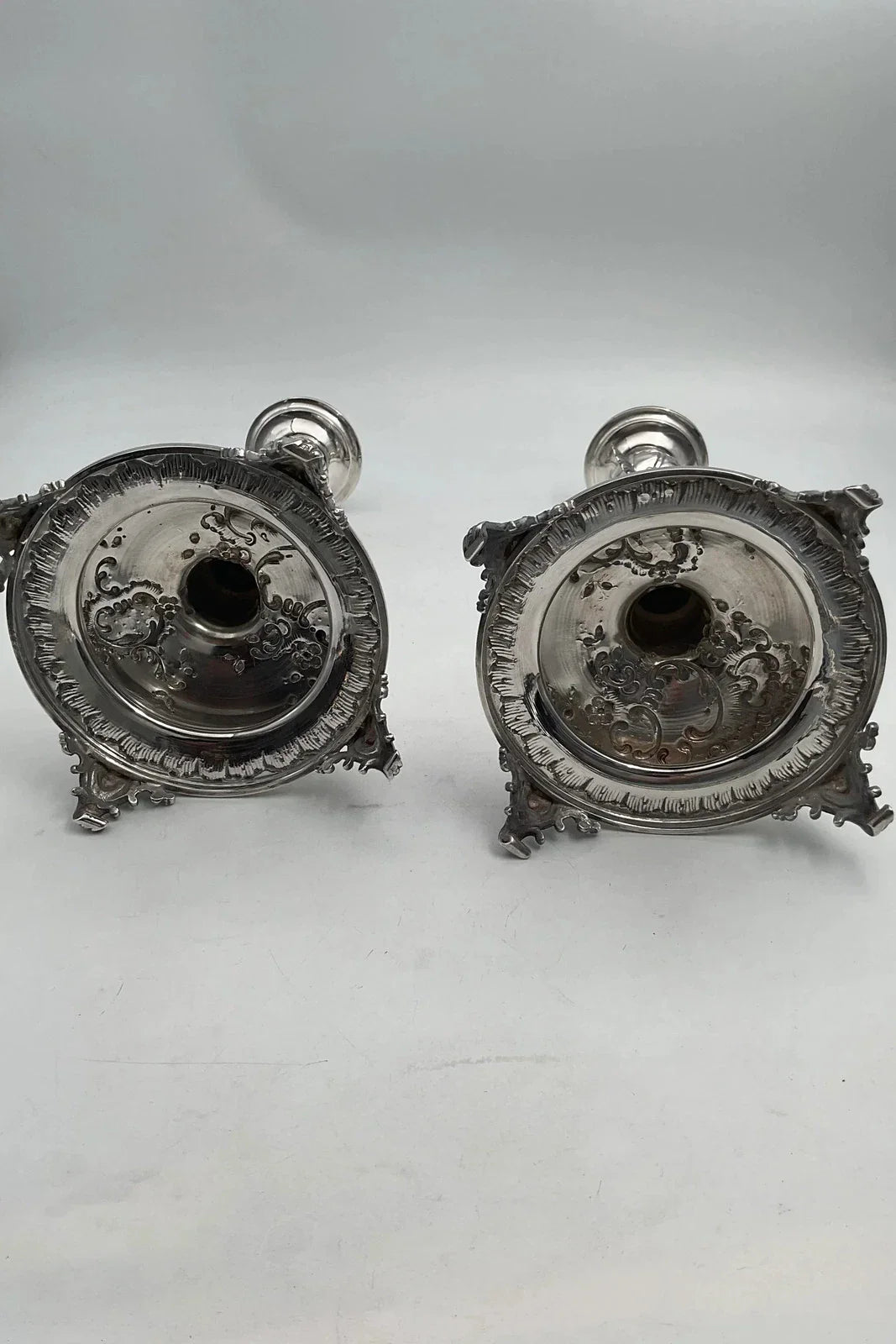 Paire de bougeoirs en argent Allemand