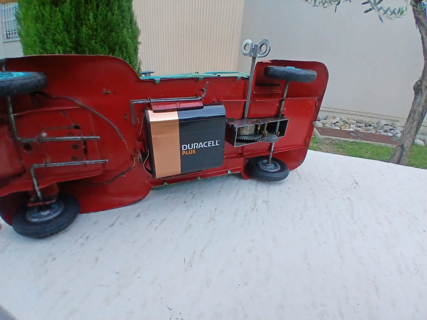 Ancien jouet mécanique JEP Renault Nervasport de 1937