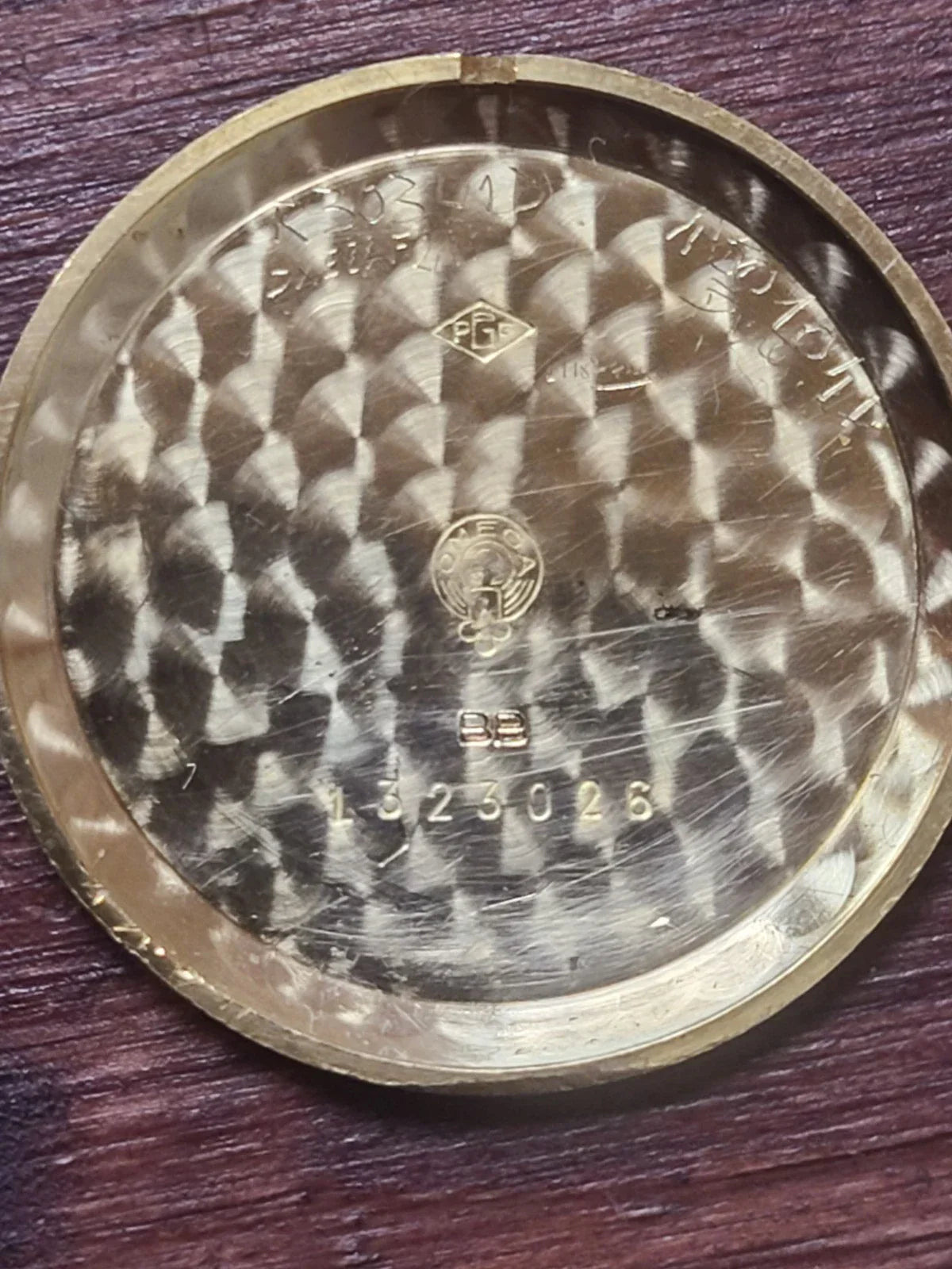 Montre oméga Genève or 18k