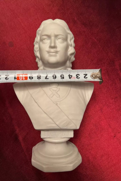 Statuette buste de Pierre Ier biscuit Empire russe