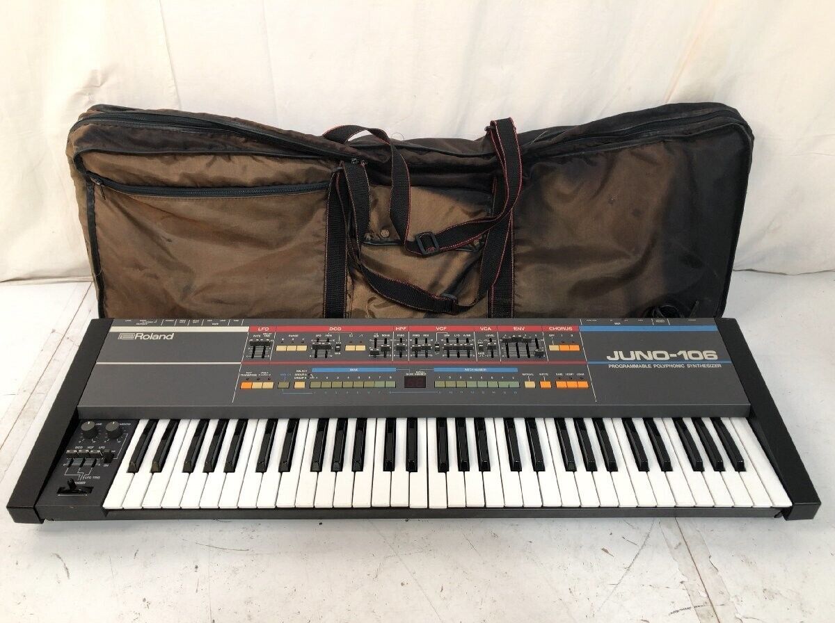 Synthétiseur analogique Roland Juno-106