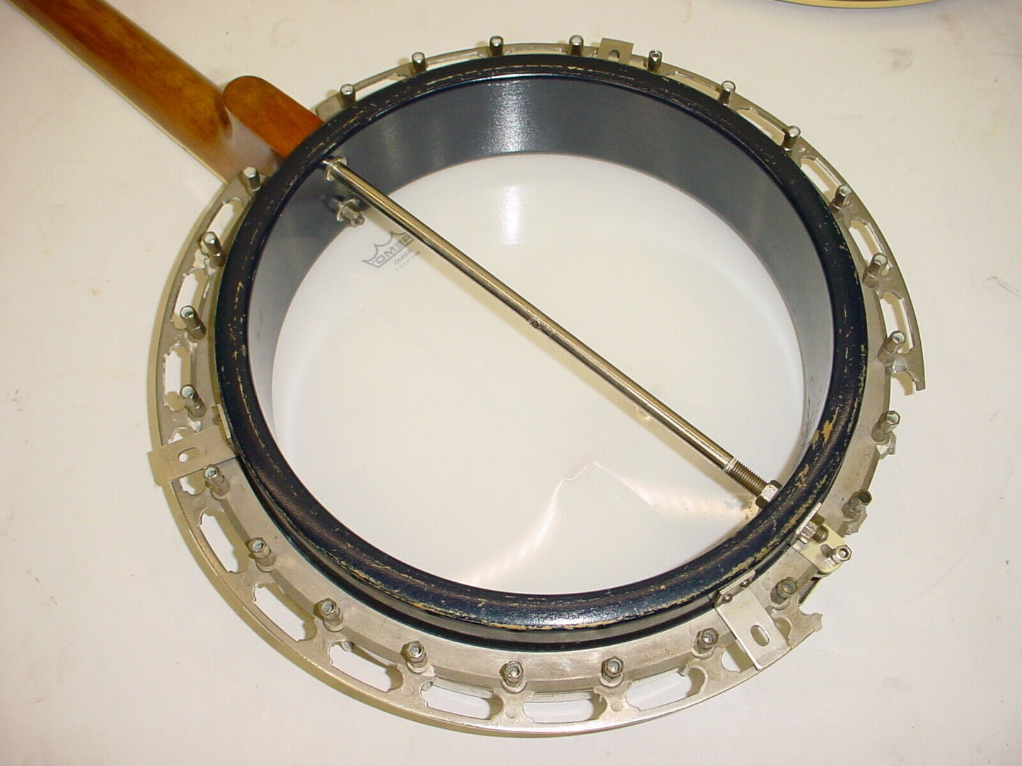 Banjo à résonateur ténor 4 cordes des années 1930