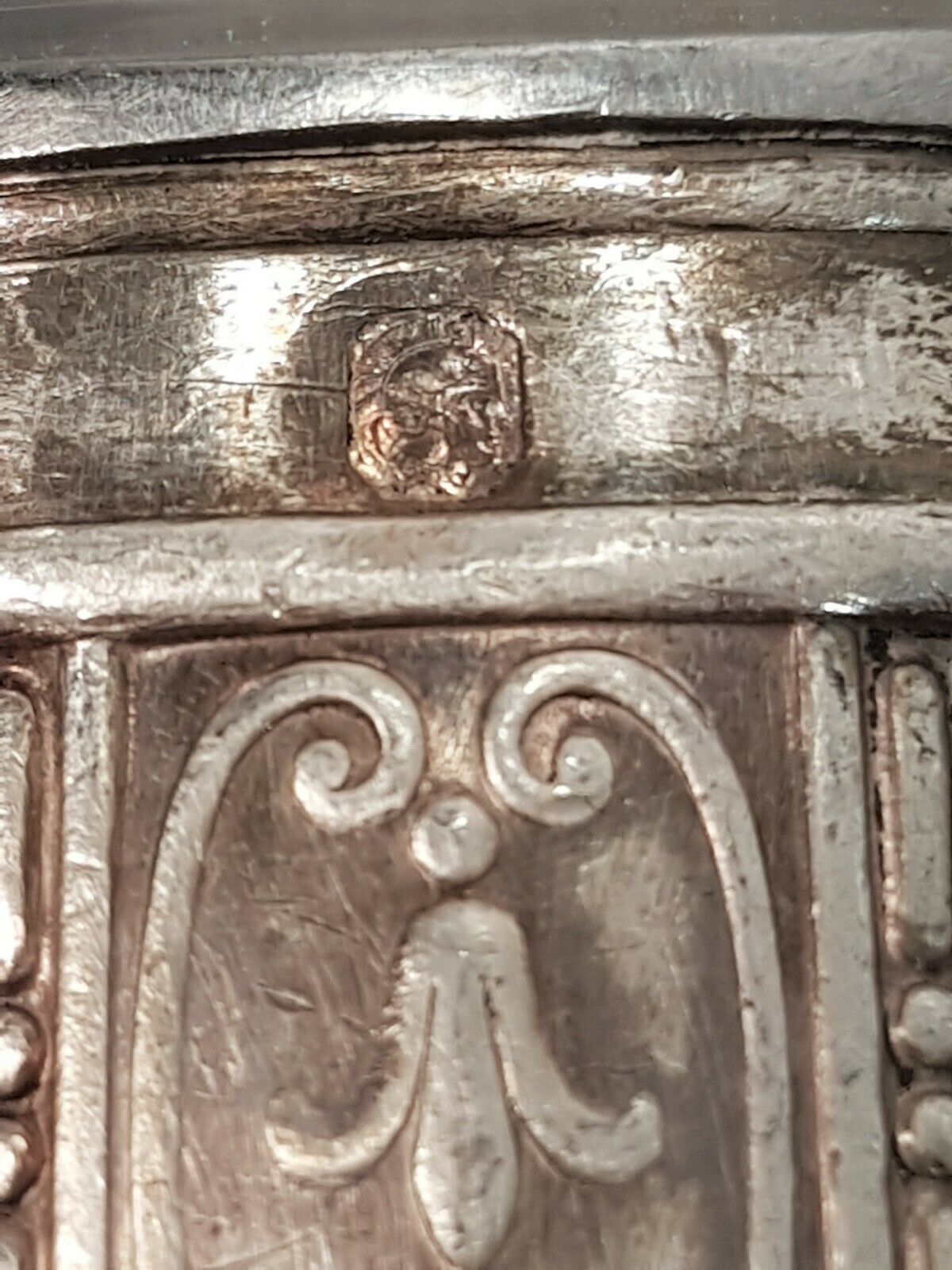 Série de 12 couteaux de table argent