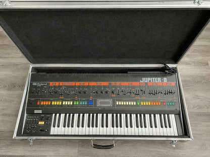 Synthétiseur Roland Jupiter 8