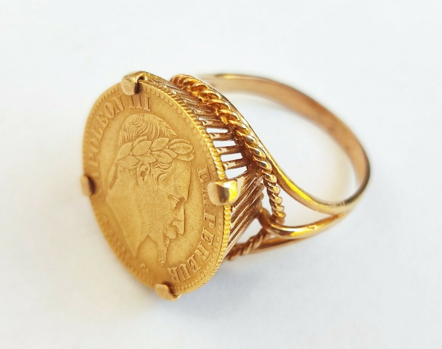BAGUE CHEVALIÈRE OR 18 K PIECE 10 FRANCS OR NAPOLÉON III 1866